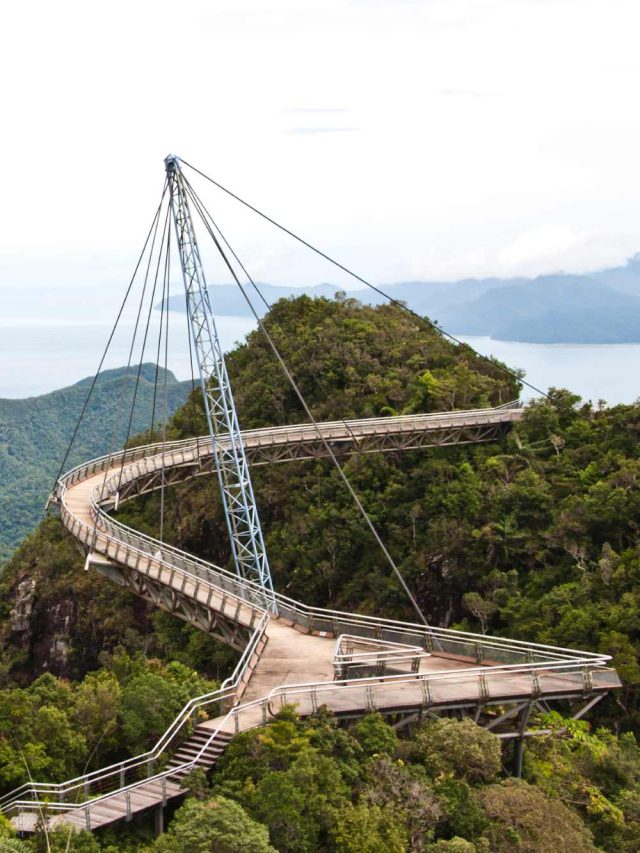 What are the Langkawi Sky Bridge fact